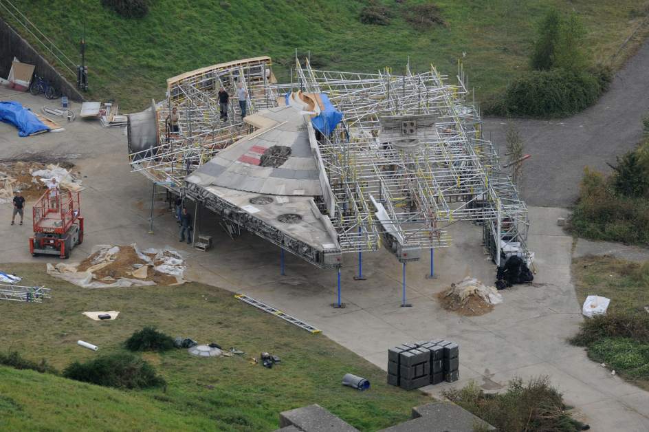 leaked Episode 7 set pictures 3