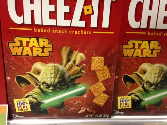 635857731543376153-star-wars-cheese-its