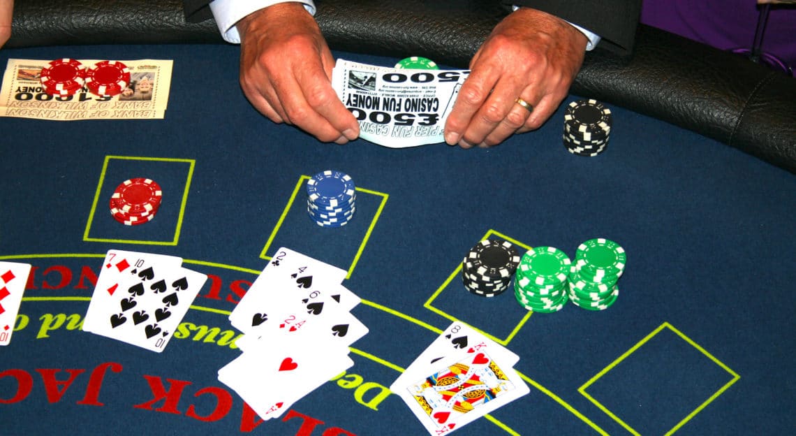 Can you make money playing online blackjack?