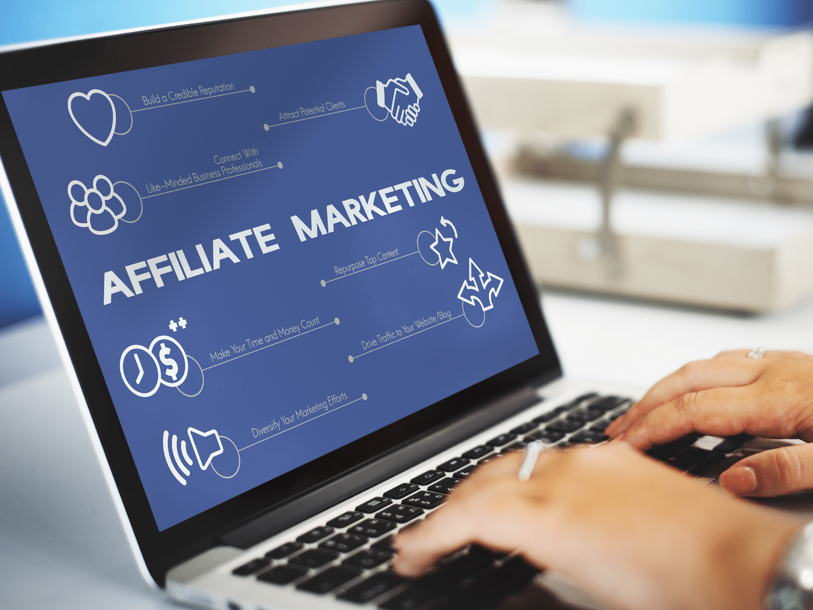 Key Features & Advantages of an Affiliate Marketing Program