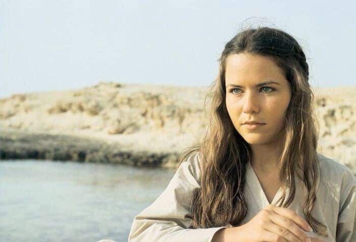 Koo Stark and Camie Marstrap in Star Wars