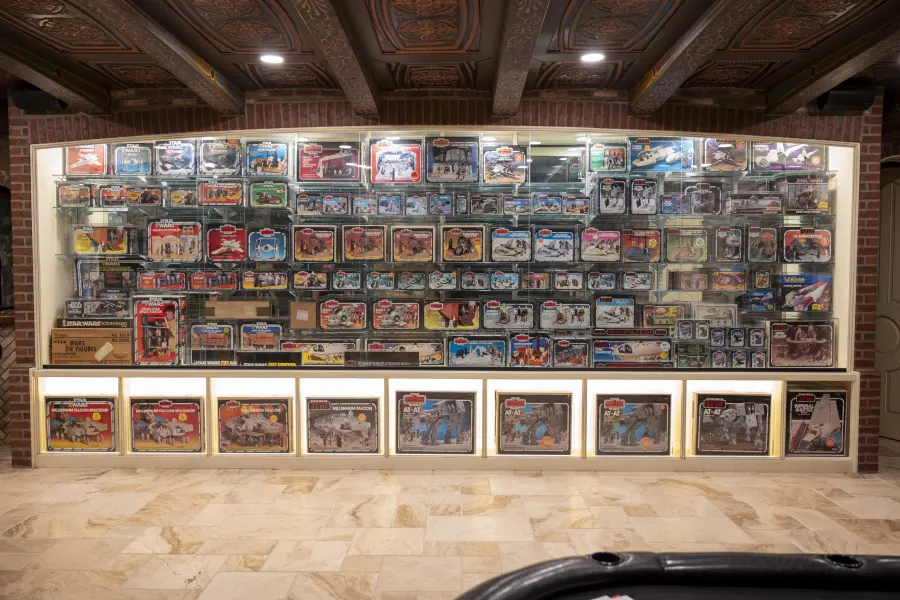 The Force Is Strong with This Auction: Collector Sells $7M ‘Star Wars’ Treasure Trove